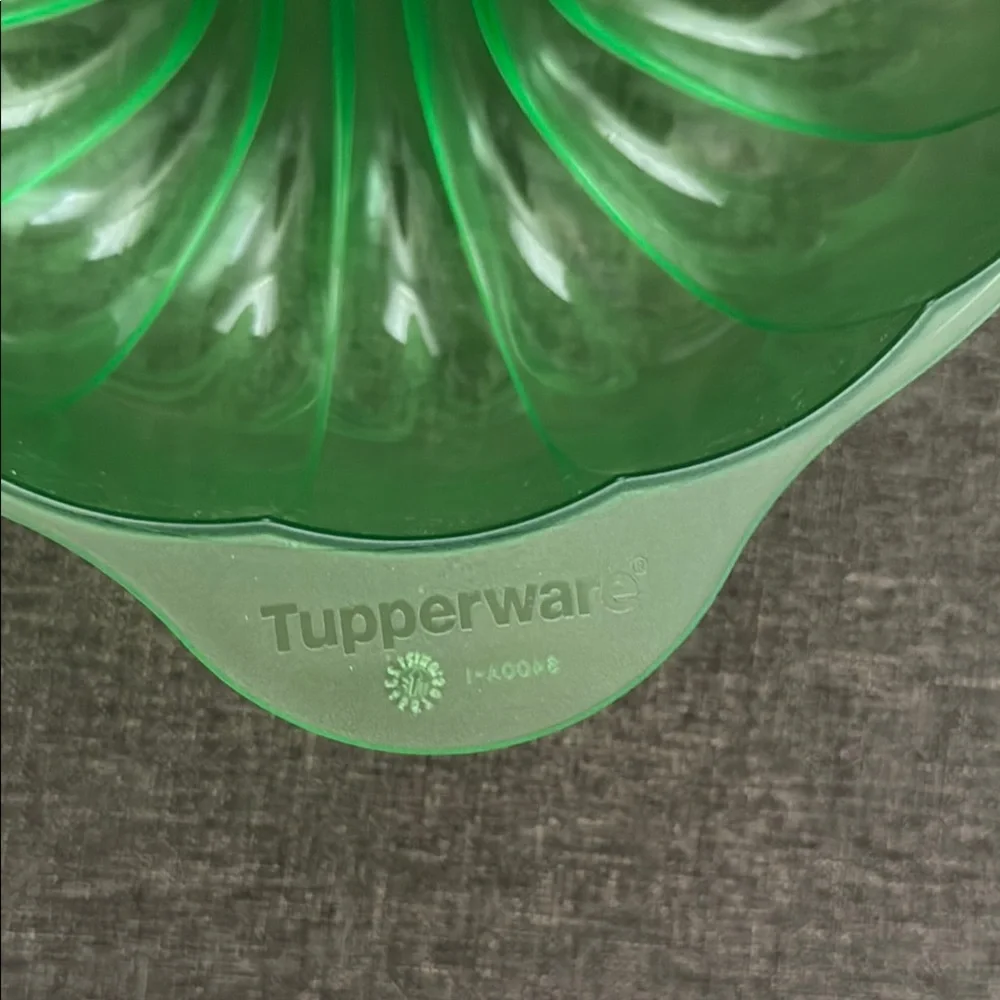 Tupperware Microwave Plus NWOT